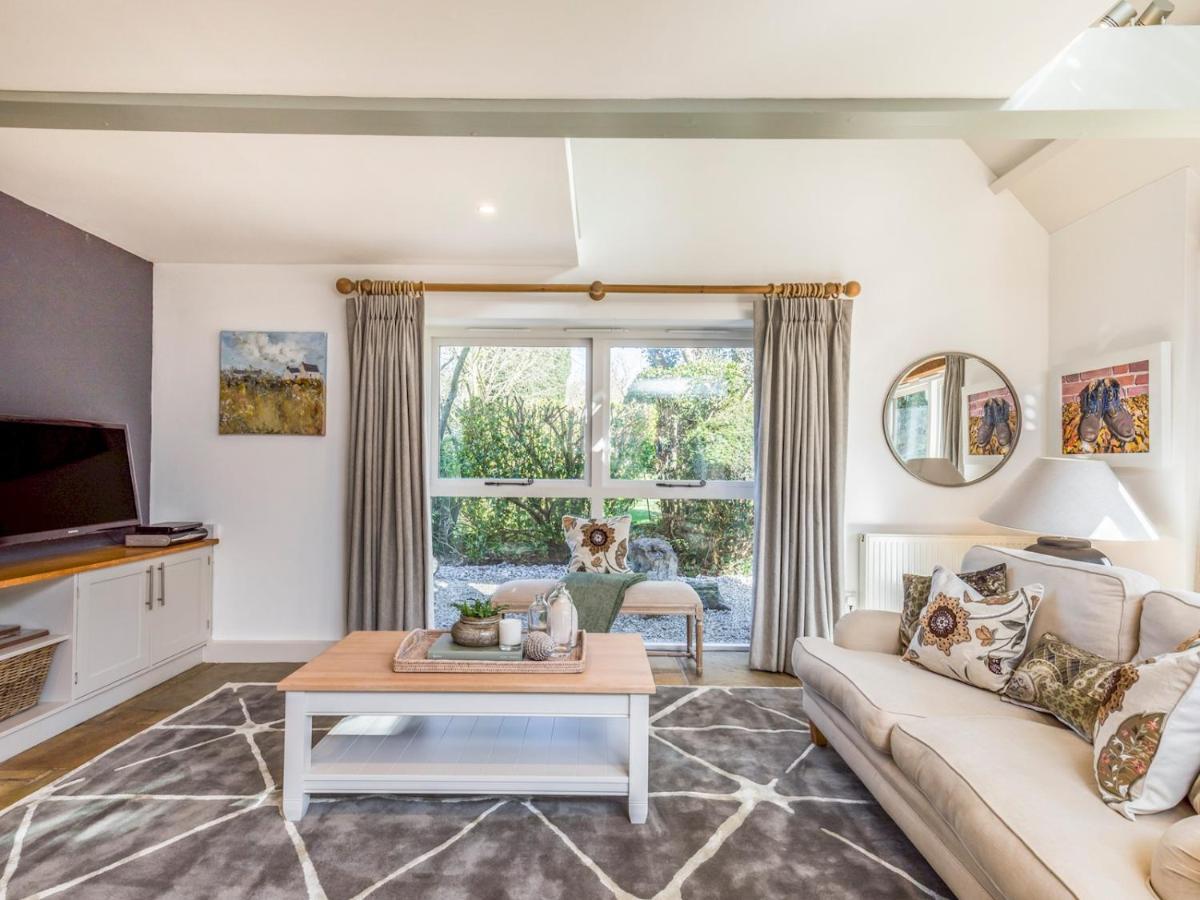 Pass The Keys Peaceful And Beautiful 1 Bedroom Barn Conversion Chichester Bagian luar foto