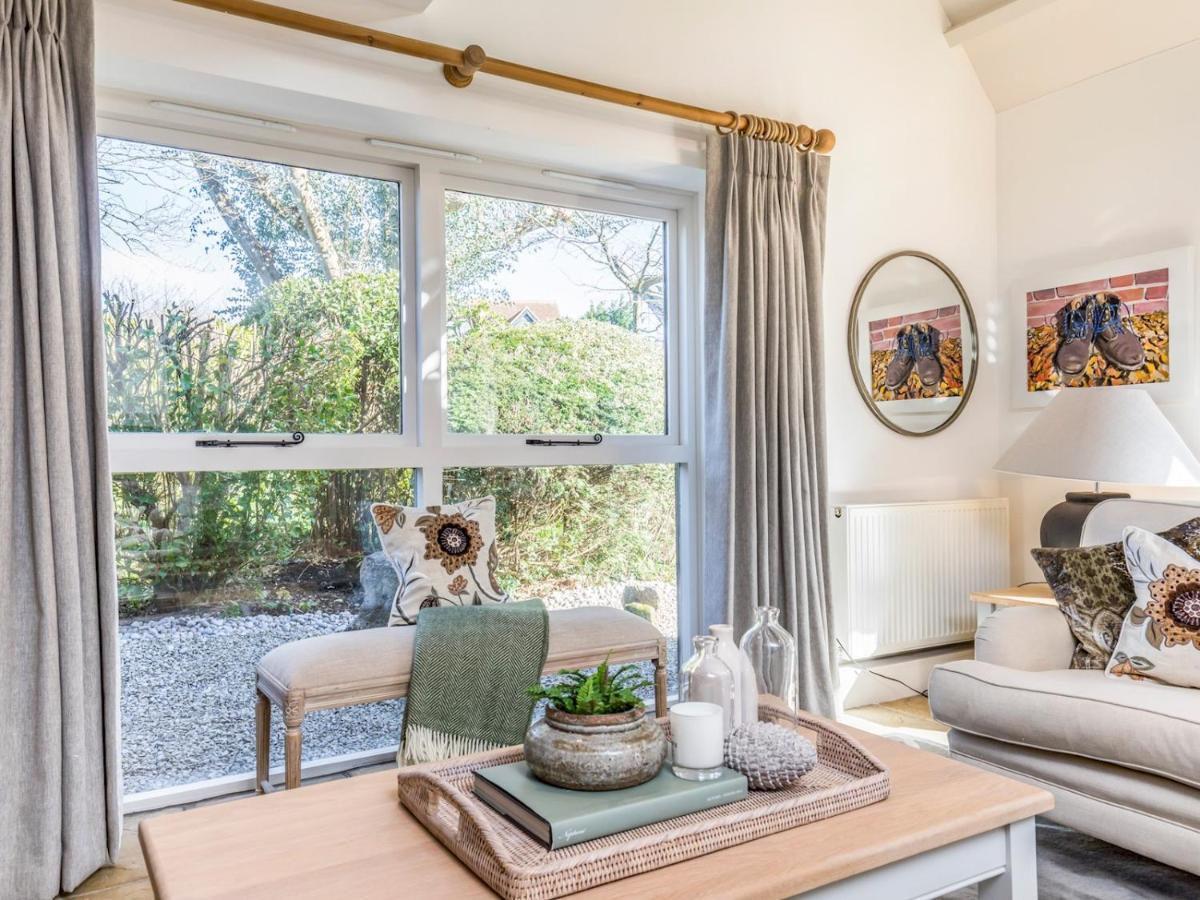 Pass The Keys Peaceful And Beautiful 1 Bedroom Barn Conversion Chichester Bagian luar foto