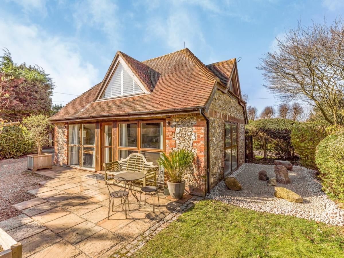 Pass The Keys Peaceful And Beautiful 1 Bedroom Barn Conversion Chichester Bagian luar foto