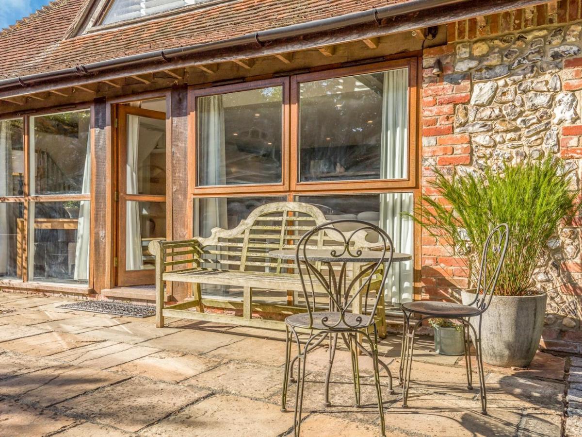 Pass The Keys Peaceful And Beautiful 1 Bedroom Barn Conversion Chichester Bagian luar foto