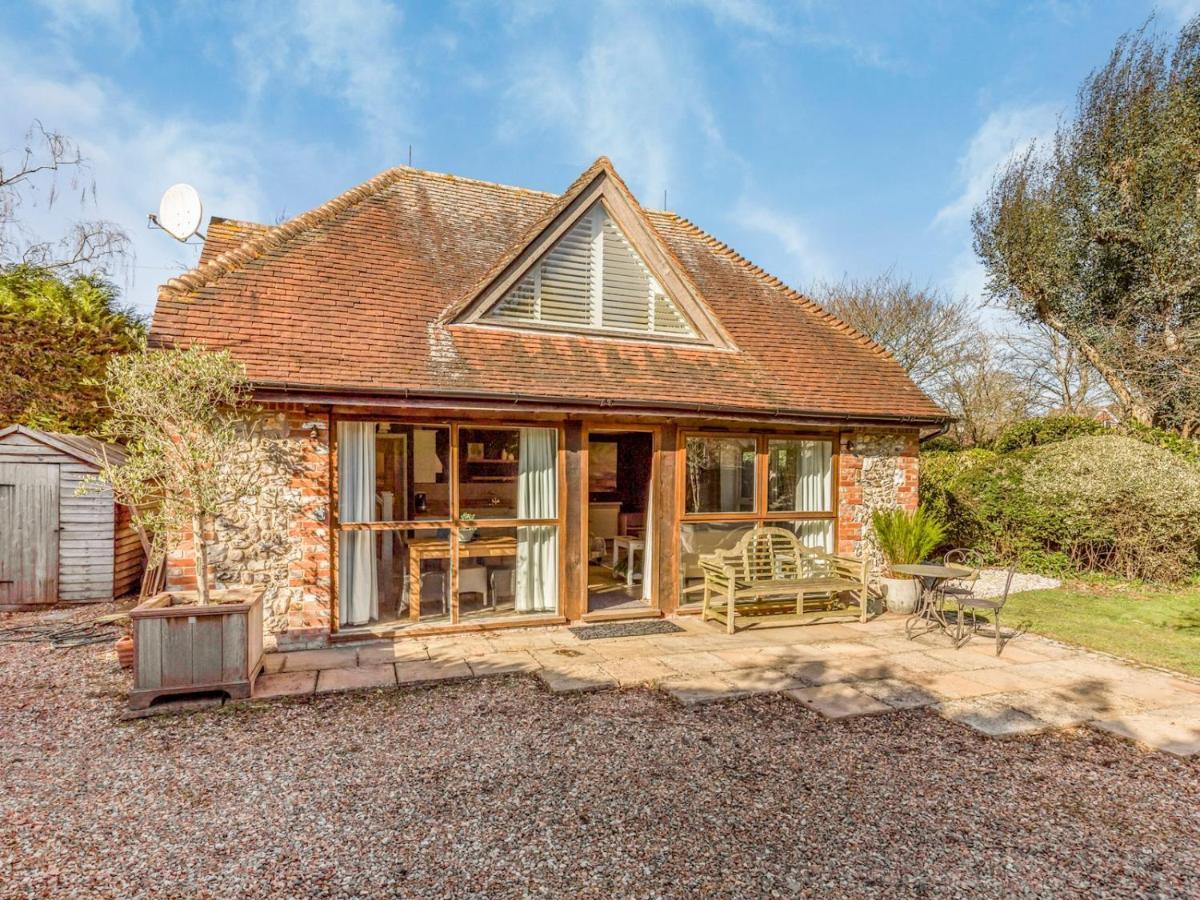 Pass The Keys Peaceful And Beautiful 1 Bedroom Barn Conversion Chichester Bagian luar foto