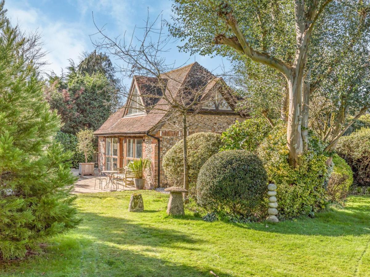 Pass The Keys Peaceful And Beautiful 1 Bedroom Barn Conversion Chichester Bagian luar foto