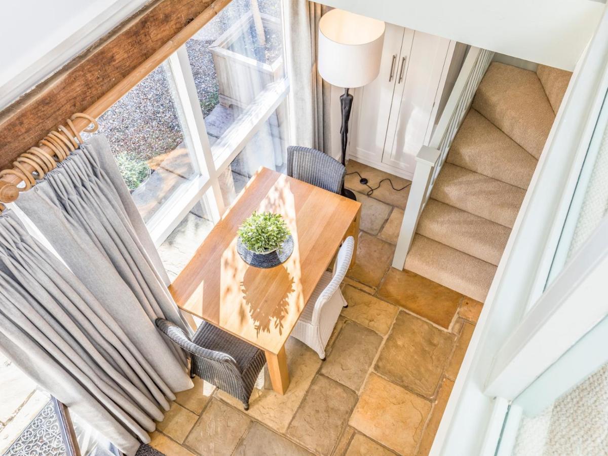 Pass The Keys Peaceful And Beautiful 1 Bedroom Barn Conversion Chichester Bagian luar foto